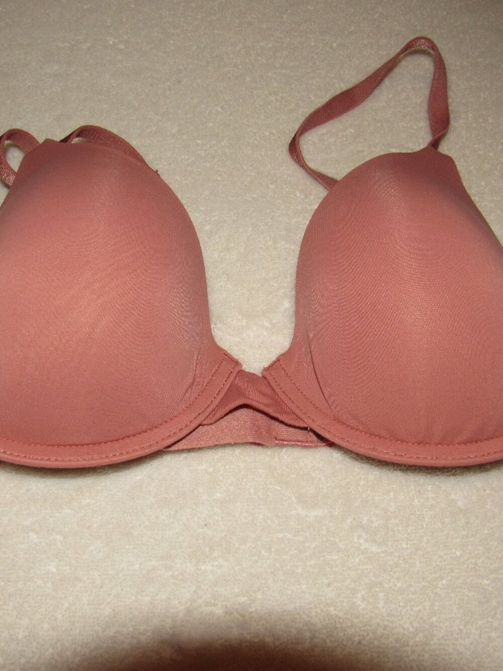 Victoria's Secret T-Shirt Lightly Lined Demi Bra  Size 34B uSED